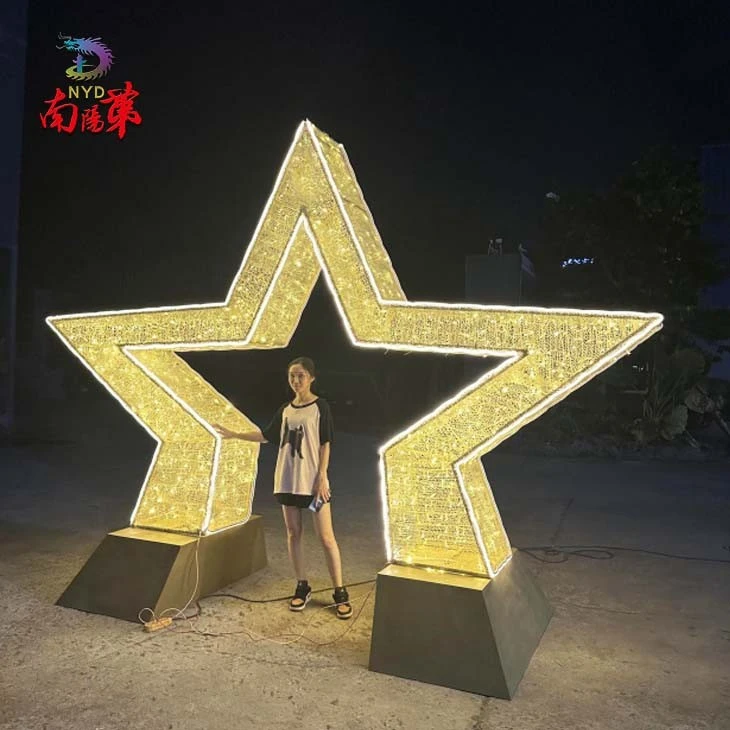 Outdoor LED Large Star Arch