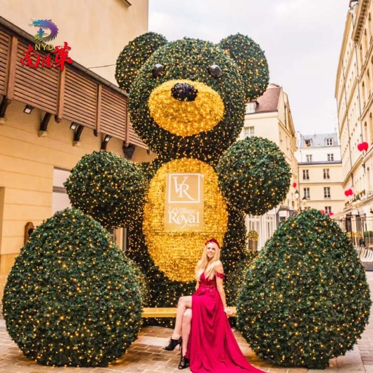 LED Animated Teddy Bear Motif